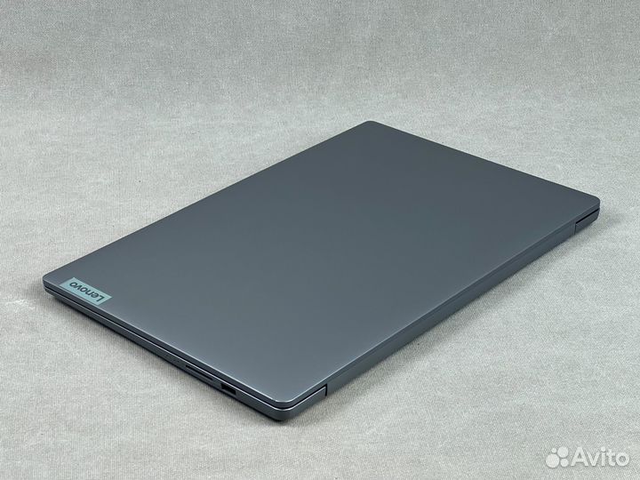 Lenovo IdeaPad Slim 315IAH8 i5-12450H 8/512