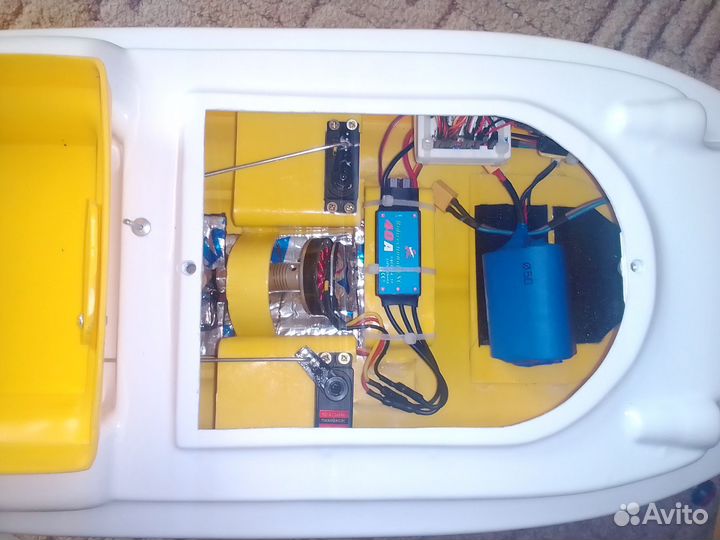 Кораблик с автопилотом