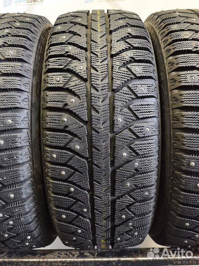 Bridgestone Ice Cruiser 7000 215/55 R17 98T