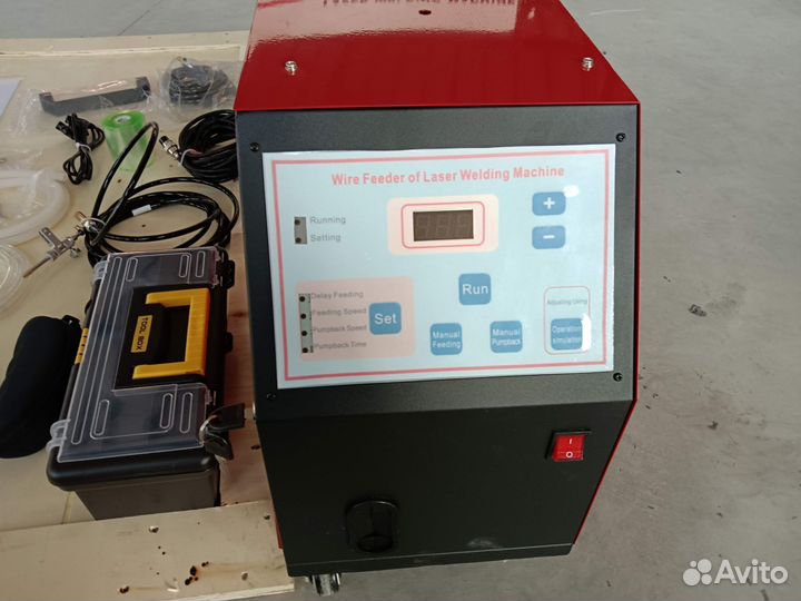 Аппарат лазерной сварки чистки мощностью 3000W