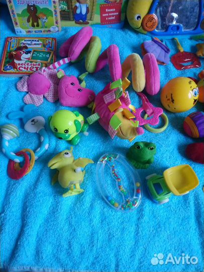 Игрушки пакетом книга прорезыватель пазл мягкая