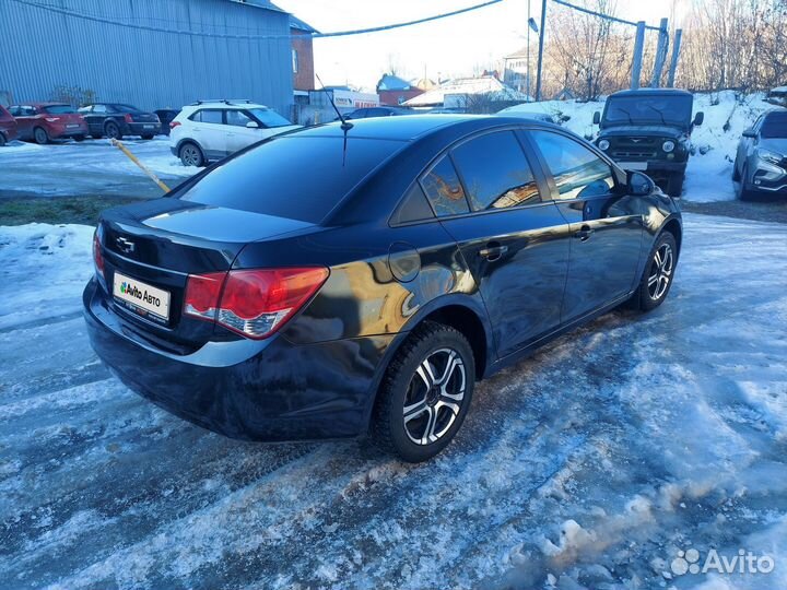 Chevrolet Cruze 1.8 МТ, 2010, 230 000 км