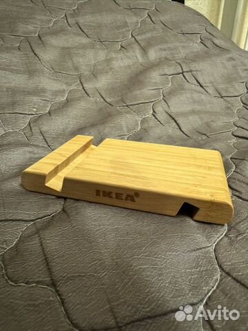 Податавка деревянная для тедефона/планшета IKEA
