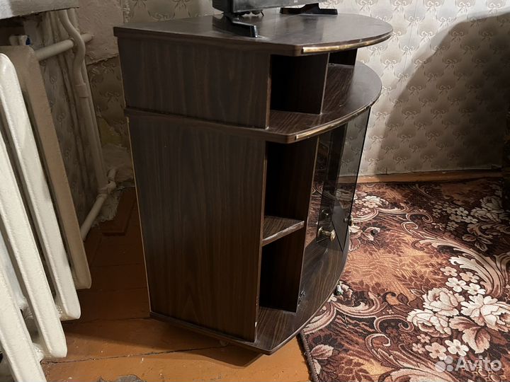 Тумба под телевизор