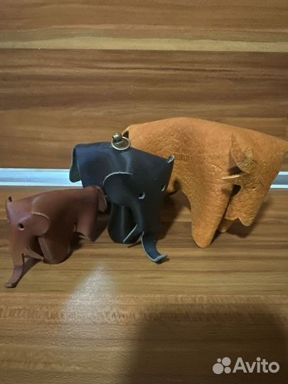 Кожаные сувениры
