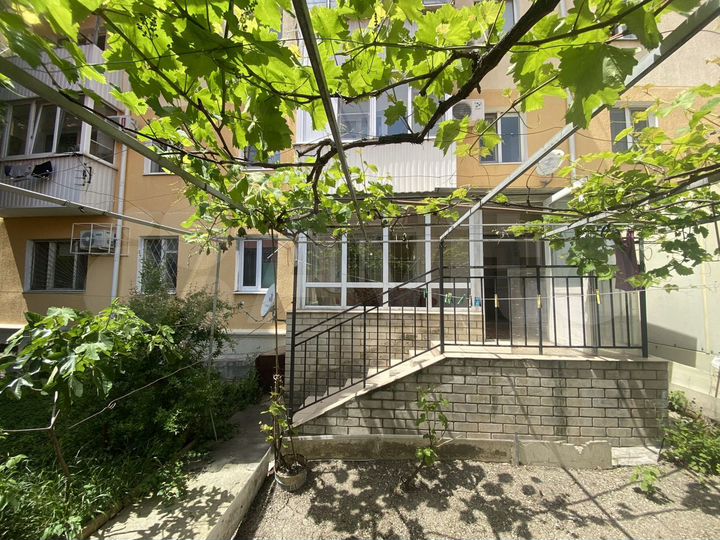 1-к. квартира, 35 м², 1/5 эт.