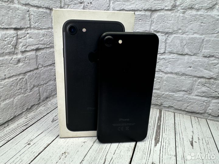 iPhone 7, 32 ГБ
