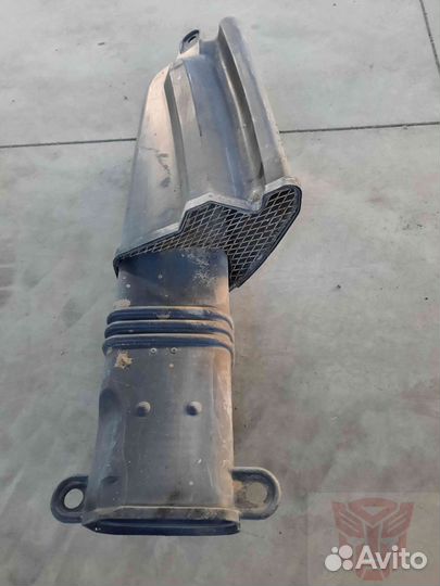 Воздухозаборник Isuzu Giga v340, 10pc1, 1992