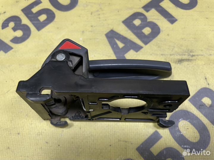 Ручка задняя правая внутренняя Kia Rio 2