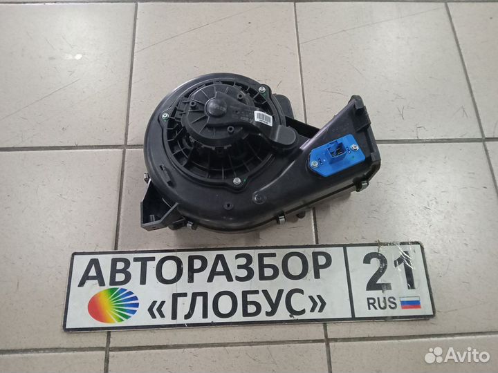 Мотор печки Лада Гранта