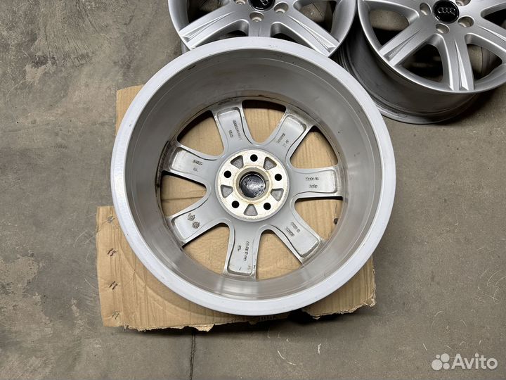 Литые диски R17 Audi