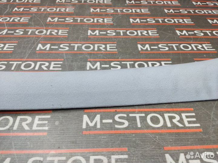 Обшивка стойки передняя правая Mercedes-Benz