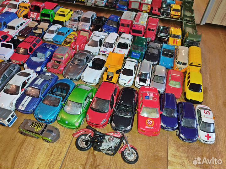 Модели машинки игрушки поштучно