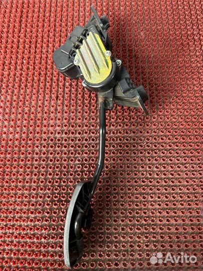 Педаль газа Mitsubishi Colt Z25A 4G19 2003