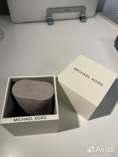 Коробка из-под часов Michael Kors