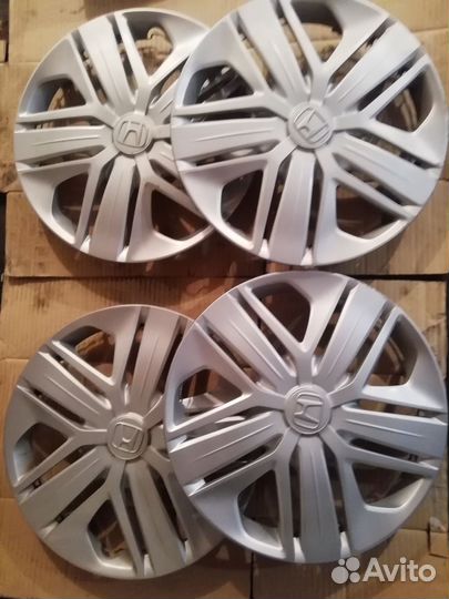 Продам колпаки Honda