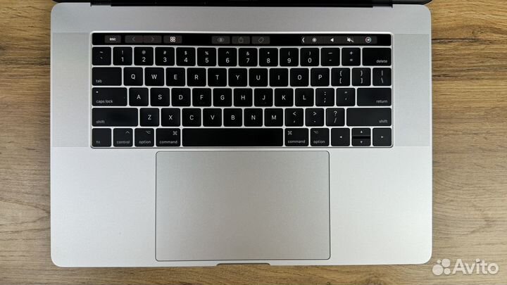 Топовый MacBook Pro 15 2017 i7 16 512