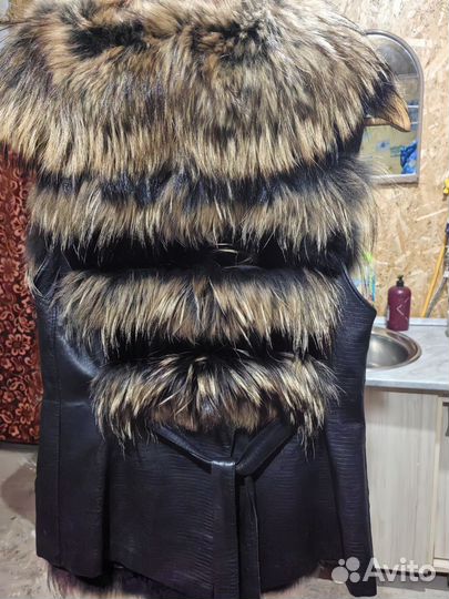 Жилет из натурального меха