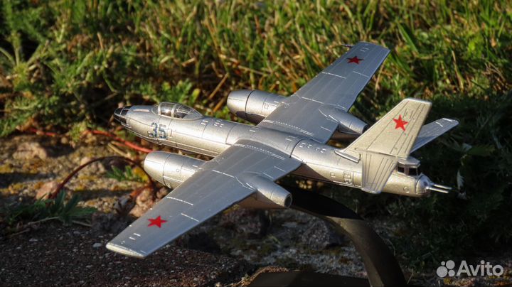 Ил-28 Легендарные самолёты Deagostini