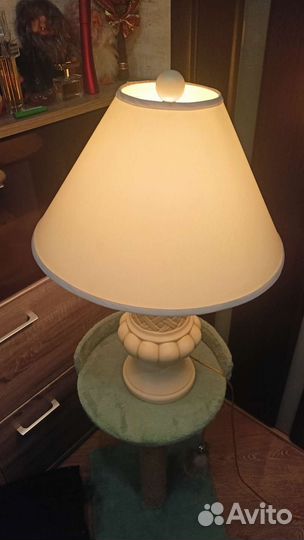 Лампа настольная