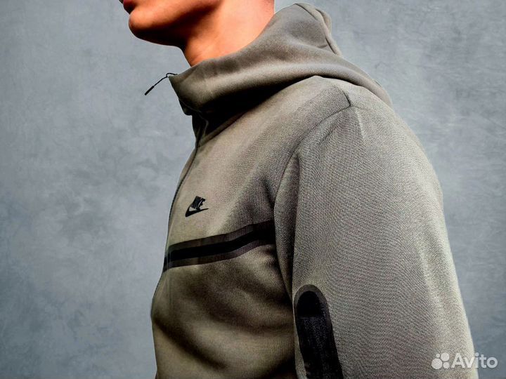 Спортивные костюмы Nike Tech Fleece