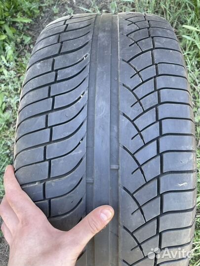 Michelin Latitude Diamaris 255/50 R19 и 285/45 R19