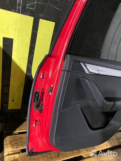 Дверь Шкода Октавия A7 задняя правая