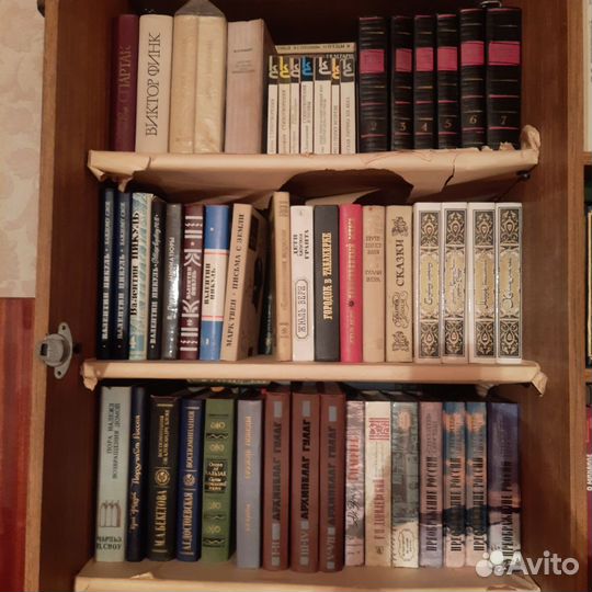 Продам книги