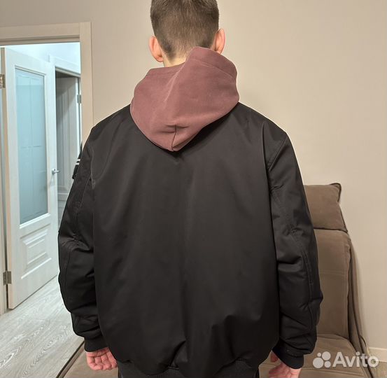 Бомбер Trussardi