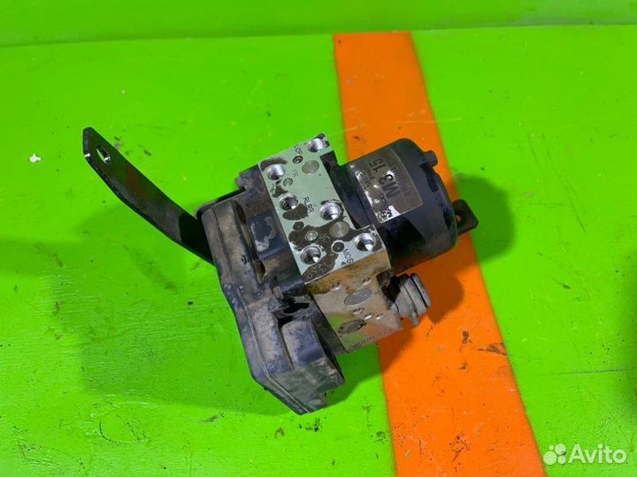 Блок abs Hyundai Tucson 4WD G4GC 2004