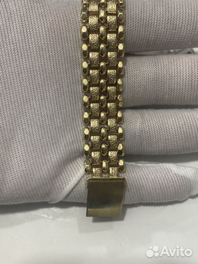 Золотой браслет
