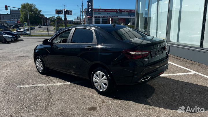 LADA Vesta 1.8 CVT, 2024