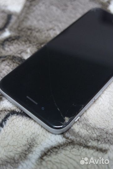 Телефон iPhone 6s 32gb