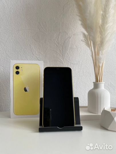 iPhone 11, 64 ГБ