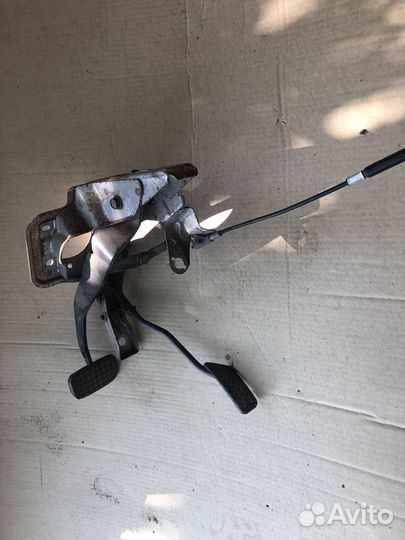 Педаль газа тормоза в сборе Toyota Passo Пассо 1