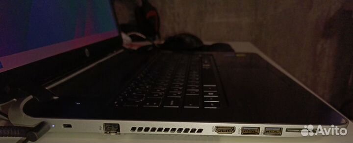 Ноутбук HP Pavilion 17-f154nr