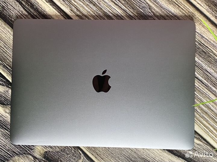 Apple MacBook Pro 13 Core i5/Retina/8gb/2560x1600