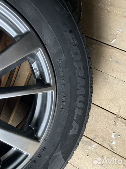 Pirelli Formula Ice 225/65 R17 102T