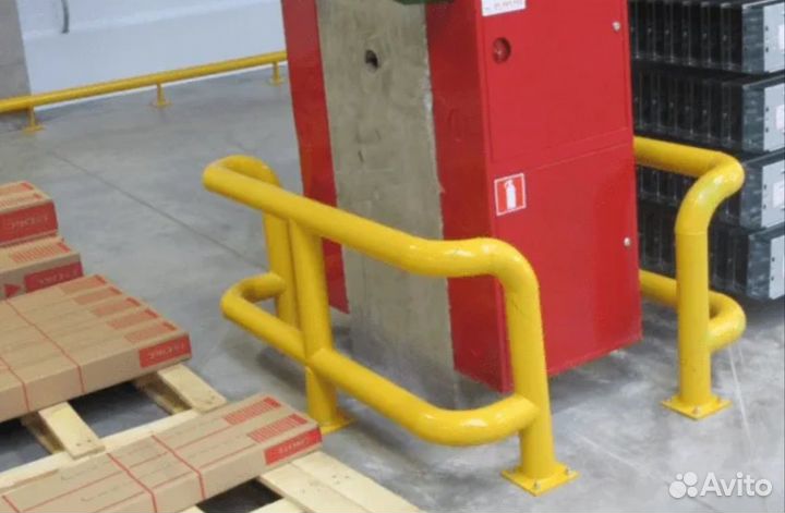 Защита колон. Защитное ограждение