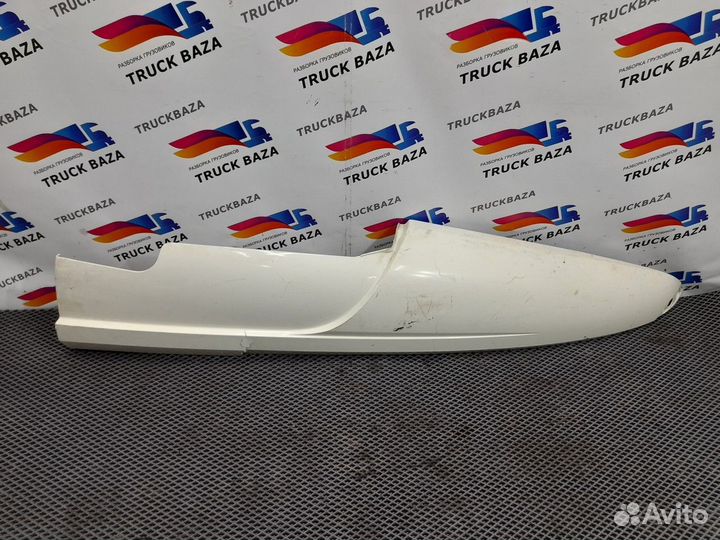 Спойлер кабины верхний правый Daf XF105