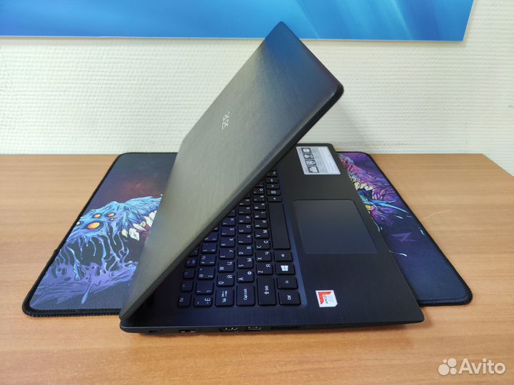 Ноутбук Acer / как новый / ssd+hdd / гарантия