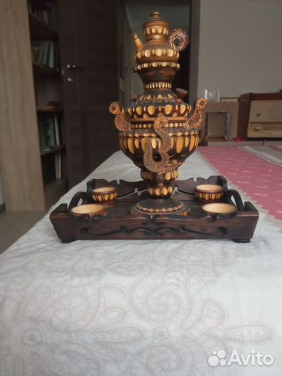 Резьба по дереву. Самовар и поднос