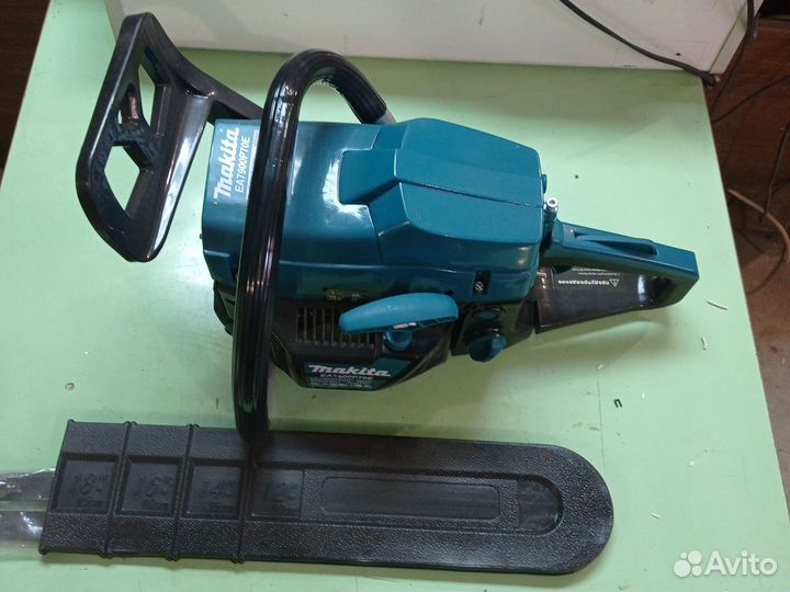 Бензопила Makita EA7900P70E