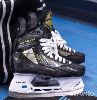 Коньки хоккейные True catalyst 9 INT