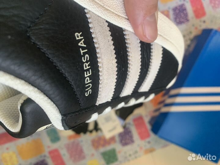 Adidas superstar black