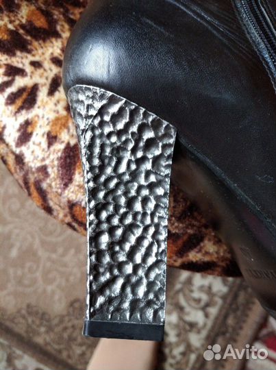 Сапоги Новые. размер 39