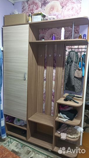 Вешалка в прихожую
