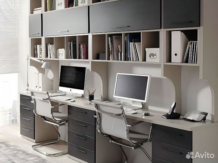 Рабочая зона для школьника у окна в рассрочку