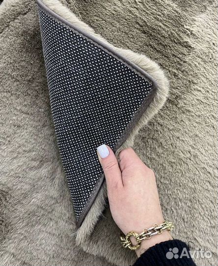 Ковер меховой