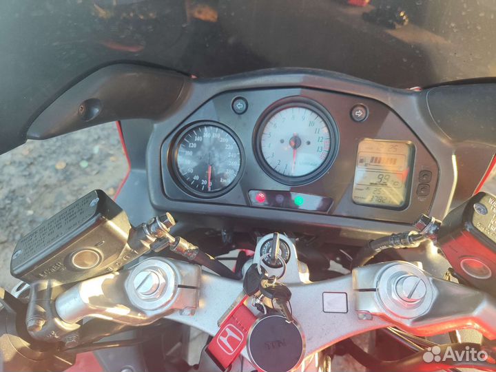 Honda VFR 800